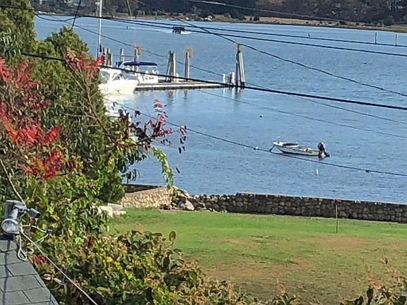 Generous water views of Bee Bee Cove and Mystic River, kyaking and biking. Great area for runners, too!