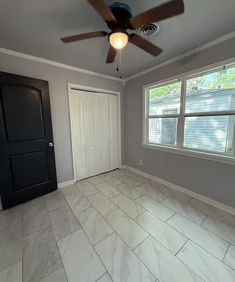 1702 Oriole St — Photo 9