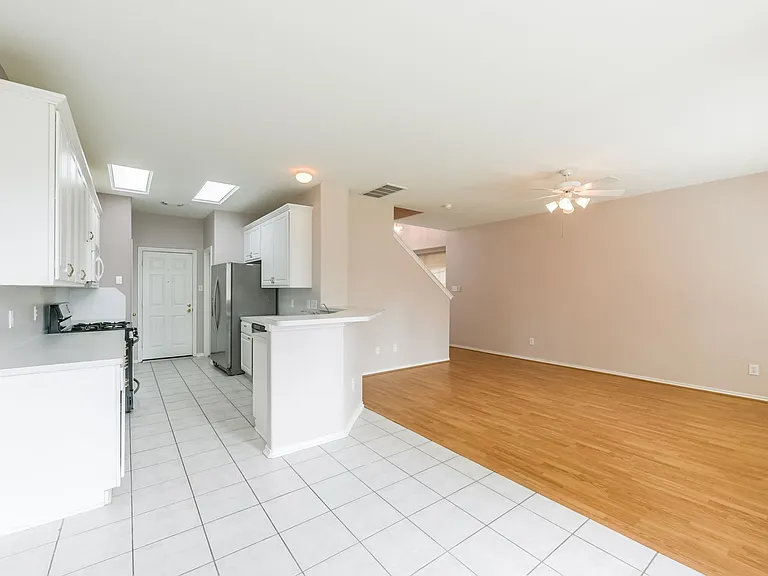 6326 Veranda Green Trl — Photo 12
