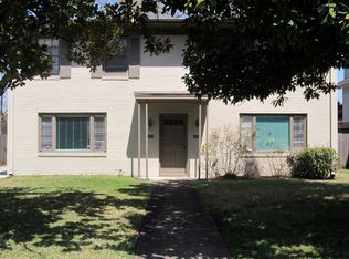 4520 Larch Ln, Bellaire, TX 77401