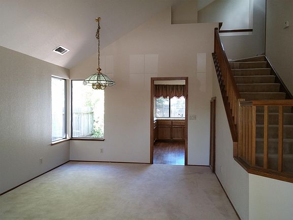 4th image of 4705 Broome Pl