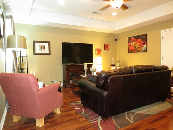 4th image of 10852 W Manor Dr