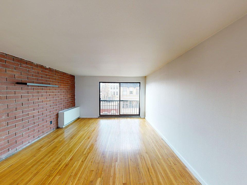 1st image of 10 Jones St APT 6G