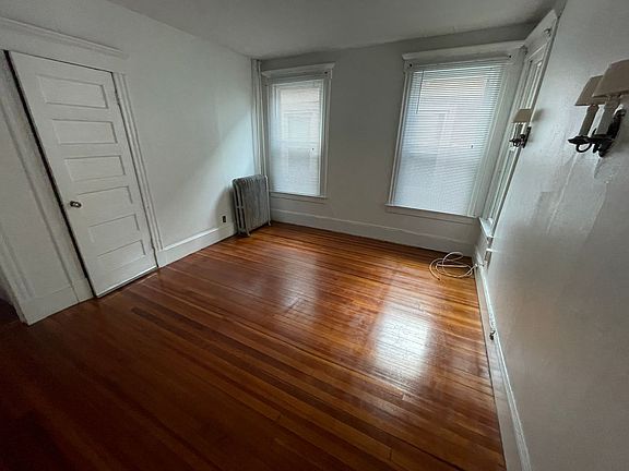 2nd image of 573-575 Orange St #3