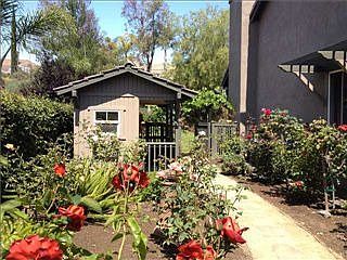 4th image of 2203 Eucalyptus Ave