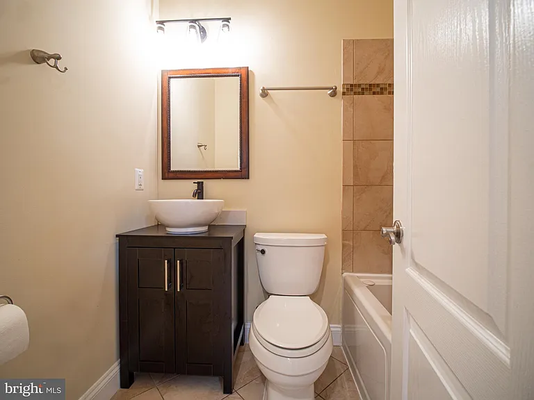 648 Newton Pl NW #2 — Photo 19
