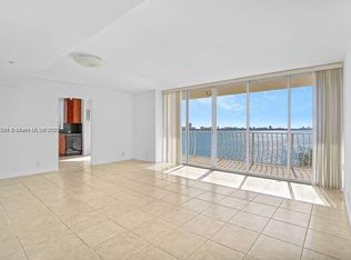 7601 E Treasure Dr APT 1020, North Bay Village, FL 33141