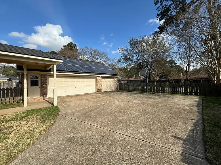 3321 Colquitt Rd — Photo 43