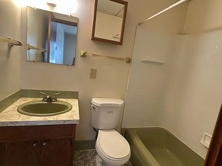 535 N Main St — Photo 6