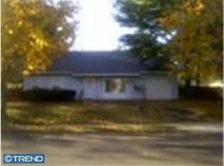 555 Four Mile Branch Rd, Sicklerville, NJ 08081