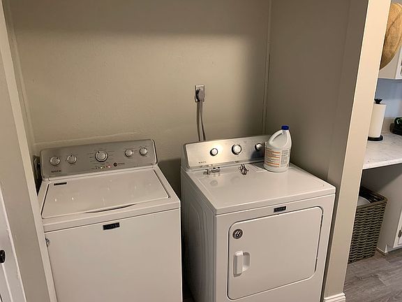 3rd image of 5192 Dempsey Dr