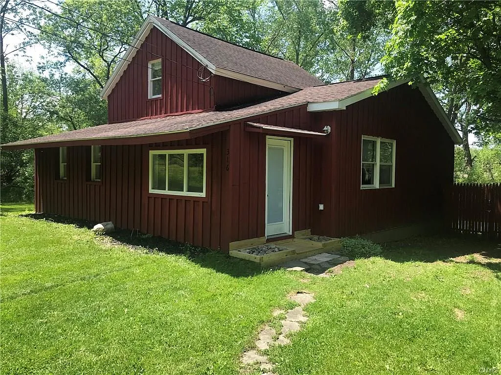316 Rockwell Rd photo 1