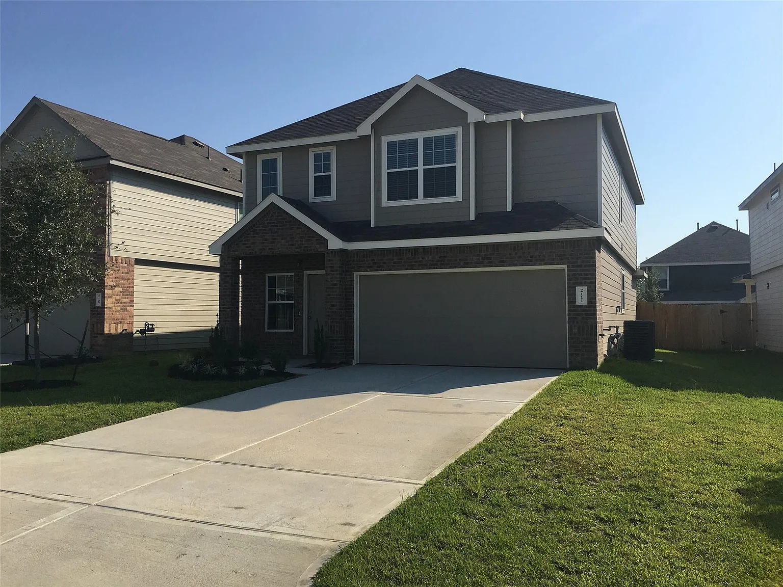 3 bed, 2.5 bath, 2154 sqft, $1,850 — Photo 2