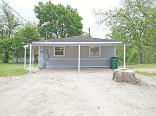 630 N Columbia St, Angleton, TX 77515