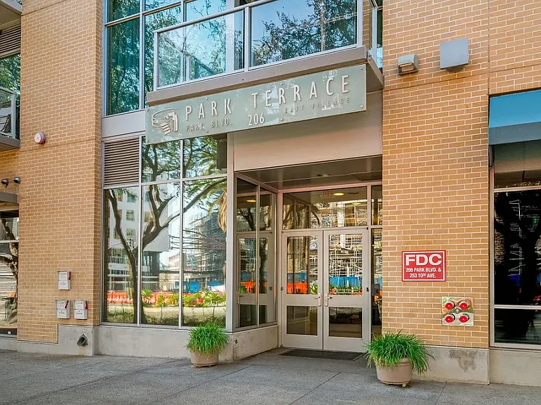 206 Park Blvd #205 — Photo 34
