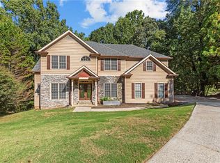5412 Three Lakes Ct, Flowery Branch, GA 30542