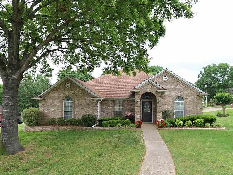 1st image of 14427 Cedarwood Cir