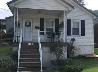 9709 Washington Ave, Marmet, WV 25315