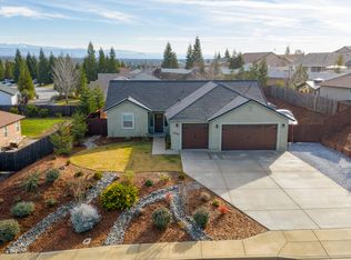 2993 Chaucer Way, Shasta Lake, CA 96019