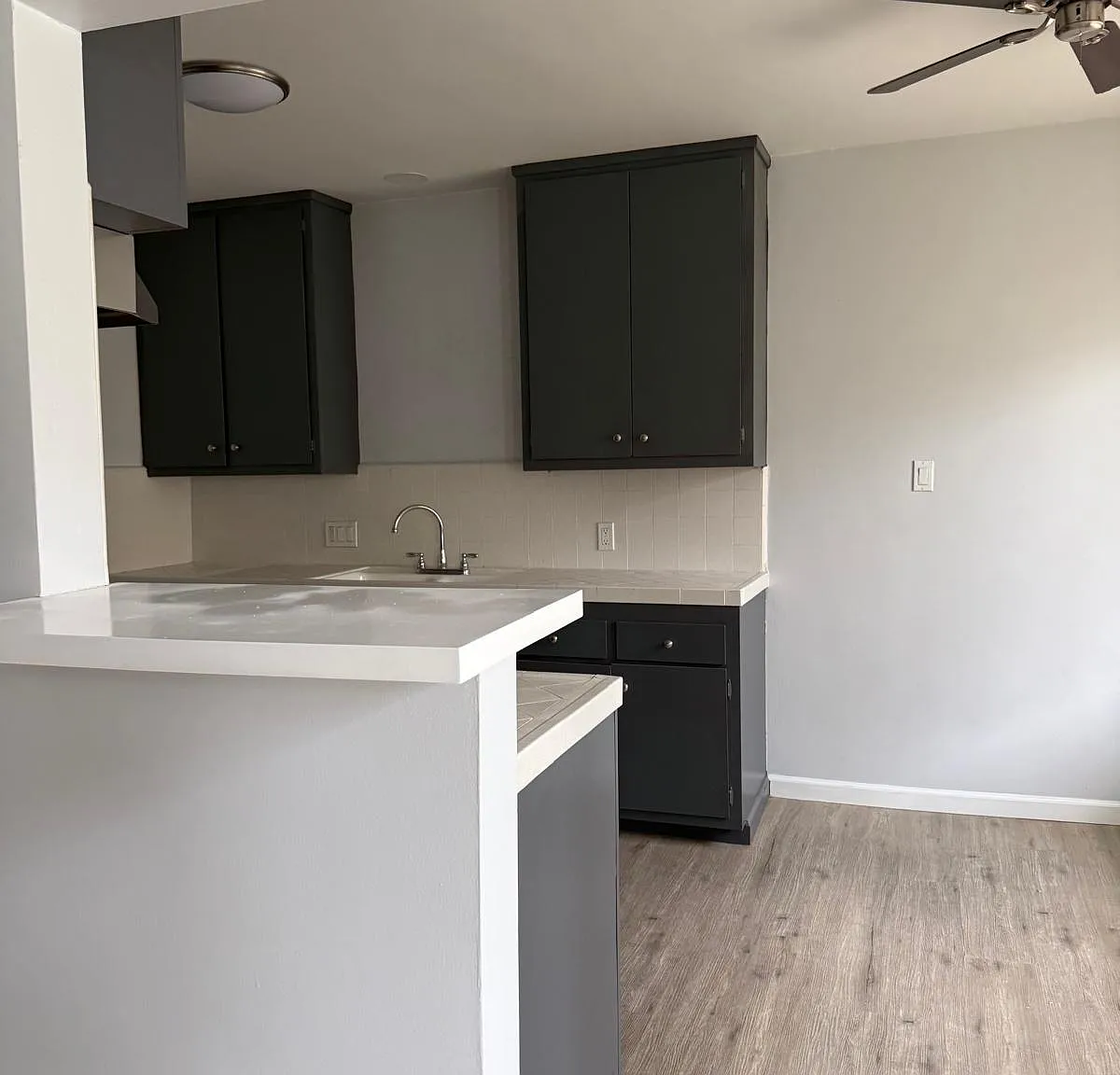 2 bed, 1000 sqft, $2,595 — Photo 1