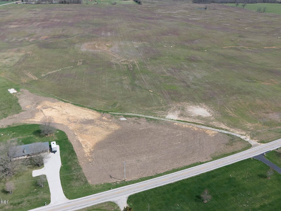 2nd image of 1404 Payneville Rd
