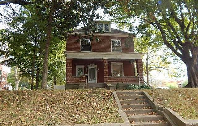 1st image of 210 N Frederick St
