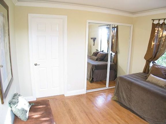 5th image of 2150 Somerset Ave