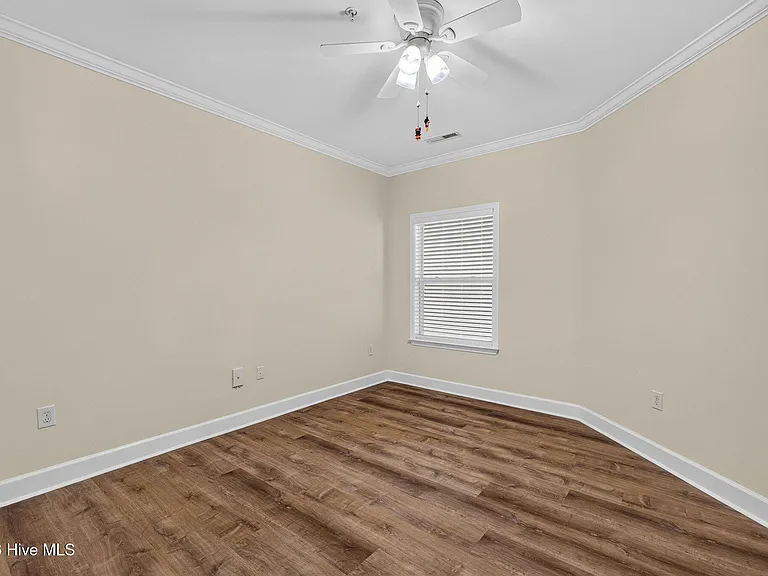 3901 Botsford Ct #101 — Photo 29