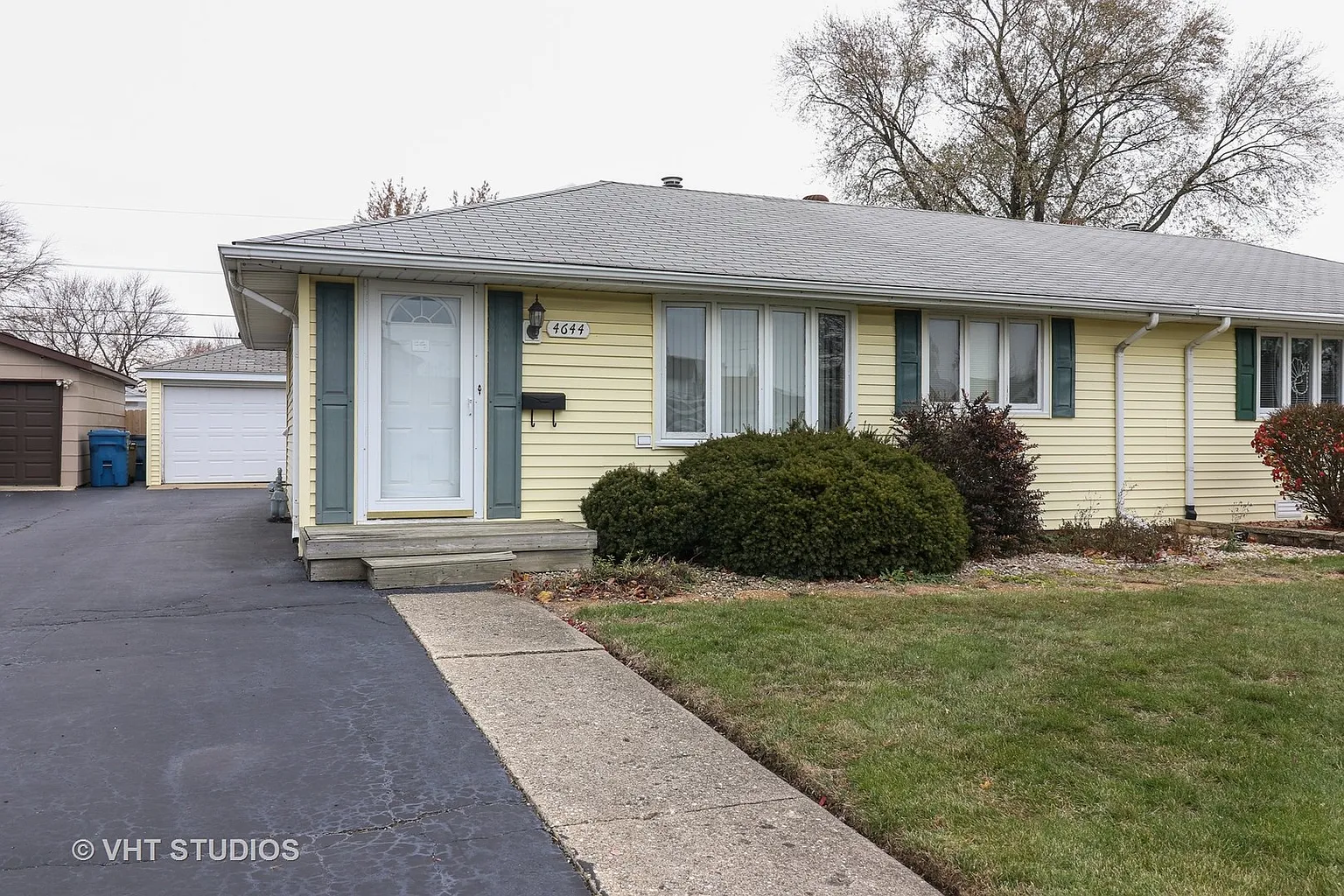 4644 W 89th St photo 1
