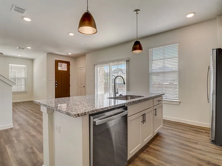 Canvas at Willow Park — Photo 99