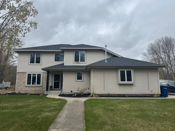 2667 Waterford Ct, Saint Cloud, MN 56301