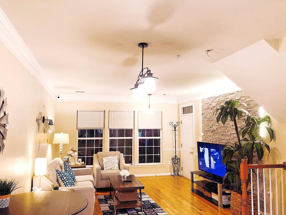 1st image of 11622 Cavalier Landing Ct Suite 1402-A