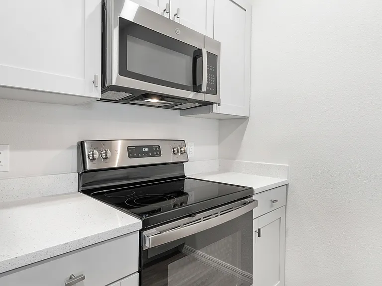 The Grove Apartment Homes — Photo 30