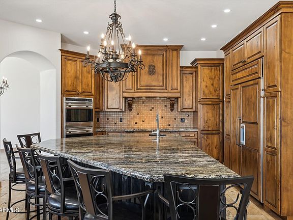 5th image of 1687 E GLENHAVEN Drive