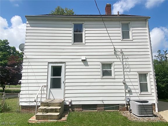 2nd image of 1641 E 276th St