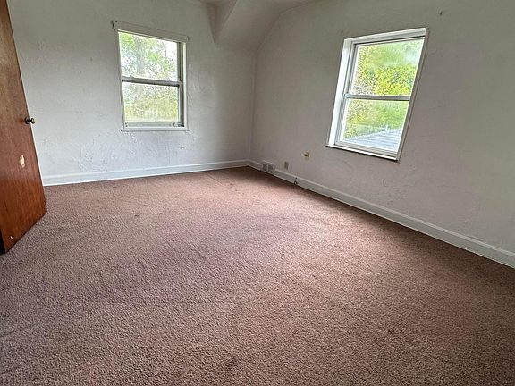 5th image of 2807 Sunset Blvd APT 2