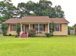 1007 Christopher St, New Iberia, LA 70563