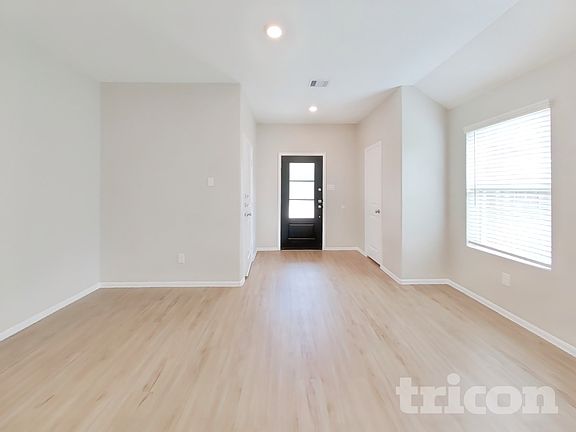 2nd image of 1911 Ballesteros St