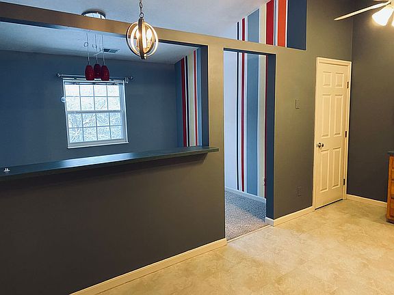 Kitchen facing dining 