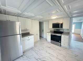 44 Main St APT 3, Raymond, NH 03077