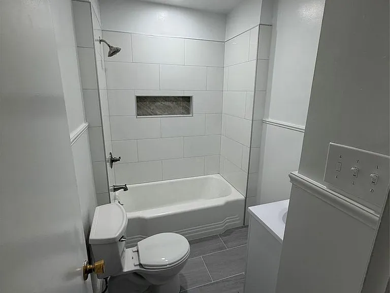 554 Main St — Photo 14