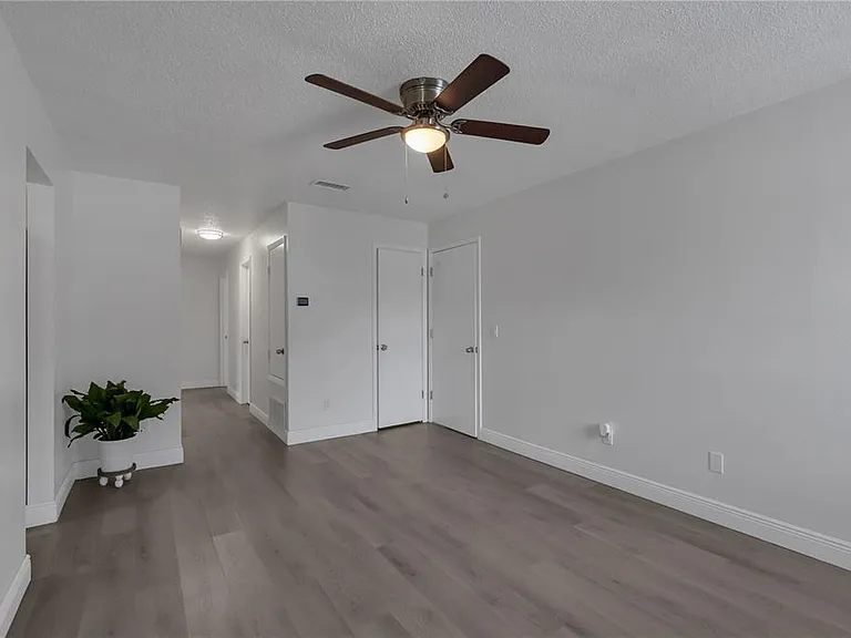 2930 Slippery Rock Ave — Photo 3