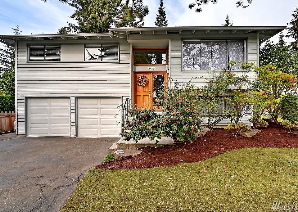1st image of 10136 NE 116th Pl