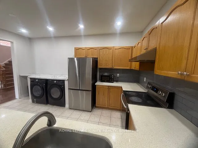 110 Pantomine Blvd #MAIN — Photo 4