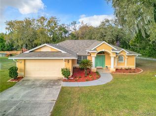 992 N Fox Meadow Ter, Crystal River, FL 34429