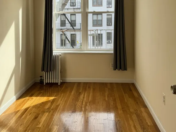 24-15 27th Street image 17 of 19