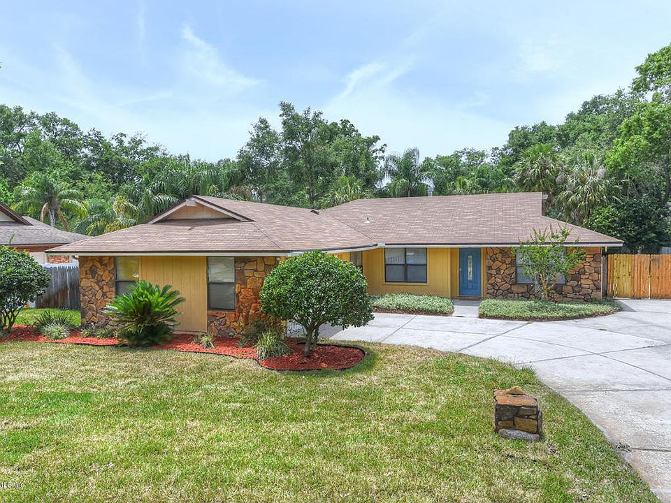1st image of 11742 Loretto Woods Ct