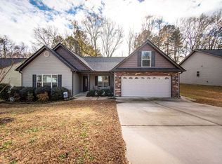 214 Heritage Creek Dr, Boiling Springs, SC 29316