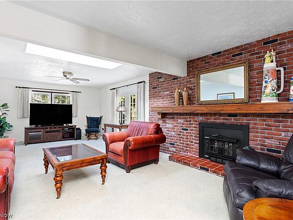 5th image of 110 Glenview Dr