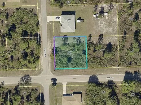2806 E 2nd St, Lehigh Acres, FL 33936